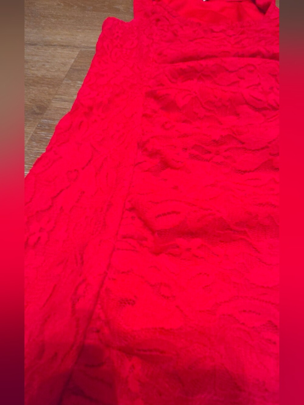 GUESS Est. 1981 Vibrant Red Lace Ruched Bodycon Dress – Size XS - Picture 3 of 7